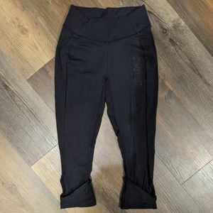 GYMSHARK - Studio Cropped Leggings